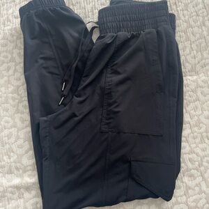 Spanx On The Move Cargo Joggers Black M | Athleisure Travel Pants Lightweight